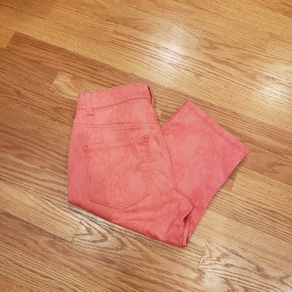Liverpool Jeans Company Pants - Liverpool Jeans Company Pink Short Capri Pants